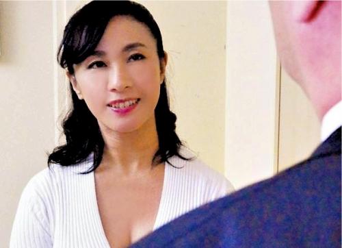 娘婿に無理やり犯されて…性欲が目覚めはじめた五十路義母の熱く激しい不倫SEX