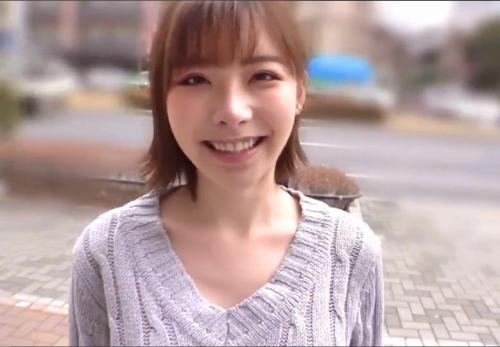 【中出し、深田えいみ】今が旬の大人気AV女優のベロチューに路上で耐えれたらなんと車内でセックスさせてもらえる素人男性！