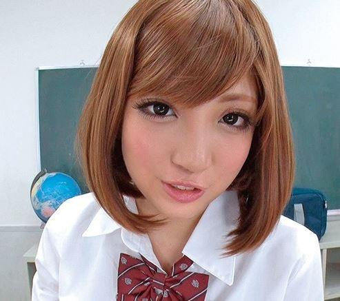 【JK】「私でヌイてもいいよ？」ドスケベな小悪魔JKのミニスカパンチラ♡こ、これはボクにヤれと挑発しているのか？