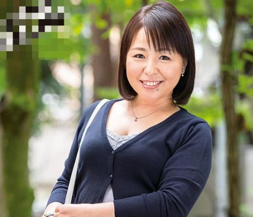 【初撮り】「恥ずかしいけど…挿れて♡」五十路人妻熟女が初めてのアナル不倫セックス！ガチマラピストンで淫らに揺れまくり！