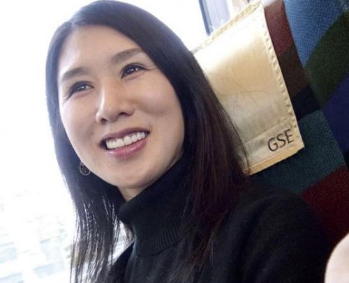 人妻熟女が見知らぬ男と二人で不倫温泉旅行！欲求不満の身体に突かれたチンポは身も心も堕ちていく…