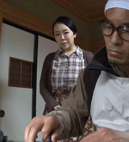 【ヘンリー塚本】熊谷麻美。旦那に隠れて不倫を繰り返す巨乳の五十路妻。主人に見つかりビンタされるもやめられない淫乱な膣内。