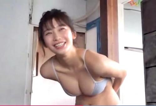【小倉優香】激カワ！スレンダー巨乳！細い身体にこの柔らかく形の良いおっぱいと桃尻はヤバイ！男をダメにする女だわ・・・。