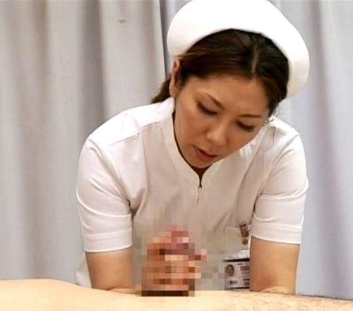 【翔田千里×ナース】熟女看護師が騎乗位で男のチンポを食い漁り！性欲を処理する秘密裏のサービスが大好評！
