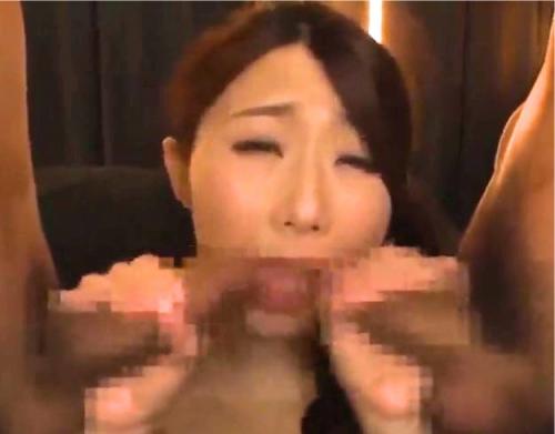 【篠田あゆみ】淫乱巨乳熟女が3Pでチンポしゃぶり！アナルに浣腸を注入されたままのピストンで大量噴射！