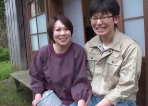 【五十路熟女】宇野未知子。農村に住む豊満な未亡人と恋仲になった村おこし協力隊みたいな若者。おばさん性欲スゴッ！