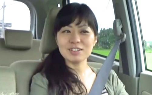 【人妻、不倫】普通の主婦と旅行。三十路妻の旦那は海外勤務で今回の浮気を楽しみにしている表情がエロい。