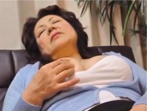 歳を重ねても痴女でありたい爆乳人妻熟女義母！完熟オマ○コは若い娘婿チンポに悦び快楽に浸る…