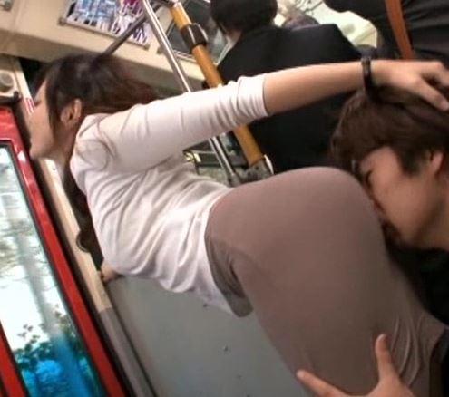 【痴漢】パンストピタパンOLのデカ尻をむしゃぶり尽くす変態！チンポを押し付け尻コキフェラバックピストン！