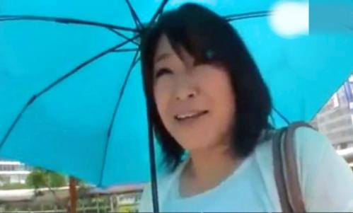 【おばさん、デート】巨乳でデカ尻の熟女妻が年下男と食事やドライブを楽しんだ後、待ちに待ったホテルハメ！