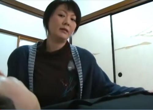【ヘンリー塚本】円城ひとみ出演。義理の息子の男根があまりにも大きく「フェラしたい・・・しゃぶりつきたい」な淫乱巨乳熟女