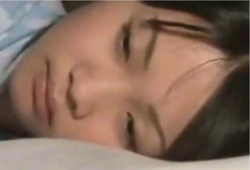 【ヘンリー塚本】淫らなり若妻のオナニー…現場を目撃した義理の父親に犯されてしまう女