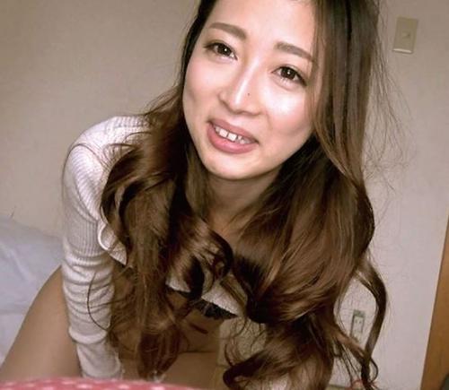 【熟女】スレンダー三十路美魔女妻が実はド変態M女！夫に内緒で他人棒にめちゃくちゃにされて悦んでるｗ