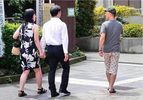 五十路熟女ナンパ！熟れた女を混沌と欲望の渦巻く街で口説いて不倫セックス！訳あり初撮りデビュー