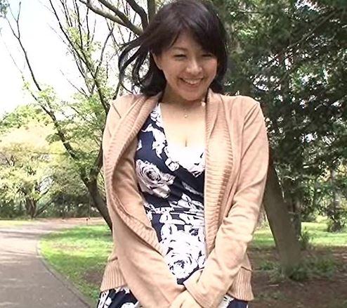 美巨乳な豊満熟女のAVドキュメンタリー！プロとしての生き様を夫に内緒で全うする…