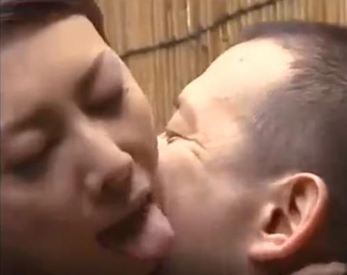 【風間ゆみ】爆乳人妻が昼間から他人棒を誘惑し不倫セックス！チンポにしゃぶりついて妖艶に腰を振るｗ