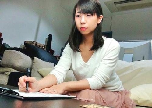 【人妻、AV出演】地味な顔してセックス大好きな淫乱な主婦が旦那との夜の営みだけでは足りず応募してきた。かなりの好きモノ。