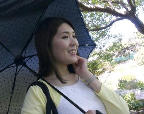 【不倫】他人棒と温泉旅行するスレンダー人妻と再会！子育てに追われて溜まるストレスを解消する！