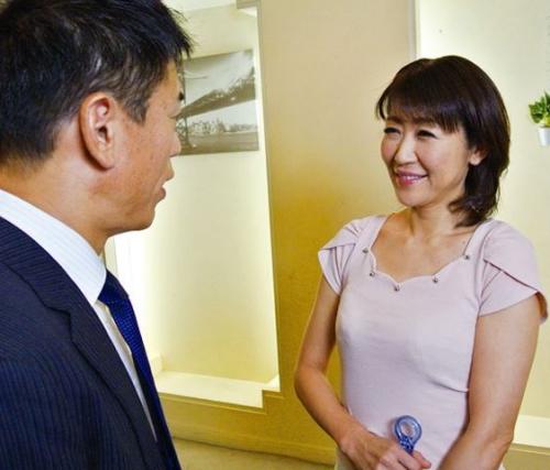 【嫁の母】熟れた身体に魅せられて…欲求不満の義母が娘婿との近親相姦でメスに覚醒める！