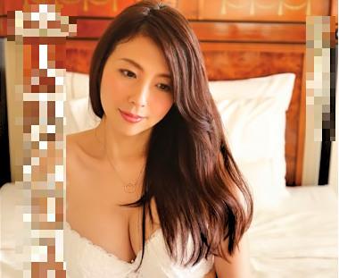 【五十路熟女】妖艶な色香漂う美魔女人妻が出会い系不倫サイトにアクセス、密会で濃厚な不倫SEXに溺れる
