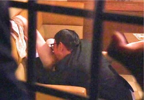 嫁の不倫SEXで欲情する変態夫…3Pで全身を陵辱されデカマラでイカされる彼女姿に勃起ビンビン！