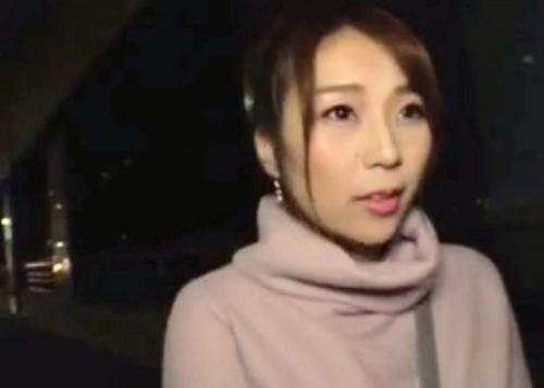 【八乃つばさ、中出し】「最近ずっとセックスしてないの・・・」性欲が暴発した美巨乳でデカ尻の淫乱な奥様のアソコにナマ出し。
