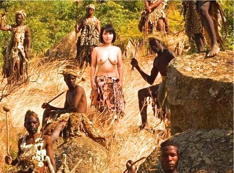 野生の王国に熟女巨乳ナースが降り立つ！反り勃つ童貞デカマラはおっぱいの魅力に我慢できなかった…