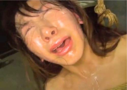 【調教】SM拘束緊縛吊るしされた挙げ句握りこぶしを膣にぶち込まれて号泣する熟女
