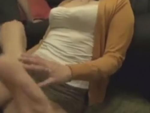 【寝取られ熟女】淫乱人妻が娘婿に逆レイプ♡若いモッコリでムラムラして娘とどっちがいいか品定めさせる