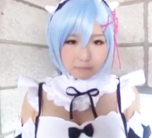 【アニコス/リゼロ】巨乳コスプレイヤーのおっぱいをこねくり回してチンポをお口にぶち込み白濁液で汚す♡