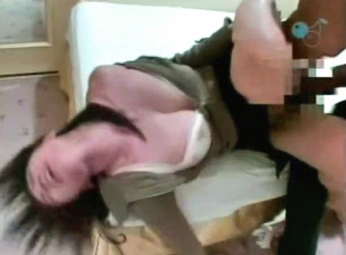 【連続、絶頂】「ああ‘‘っ！またイグッ！！」あまりの快感に暴れるスレンダー巨乳の女、イク瞬間を多数収めております！