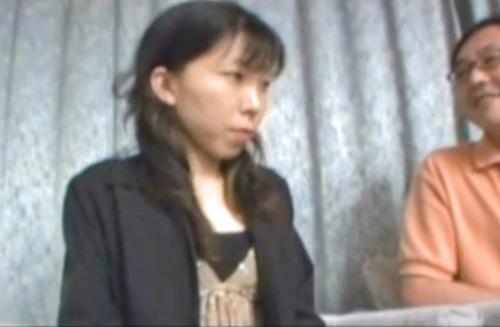 【地味、主婦】細身で貧乳のごく普通の奥さんをナンパして久しぶりであろうセックスに持ち込む！感じ方がシロウト感あり。