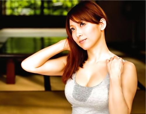 【汗かき義母】「こんなことしちゃいけないわ…」エロすぎた汗だく母にムラムラした息子が寝取られセックス！