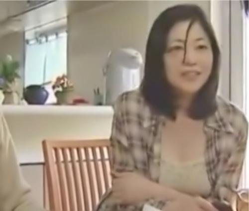 【ヘンリー塚本】毎夜セックスをする熟年夫婦、絶倫旦那のおかげでいつまでたっても仲良しです♪