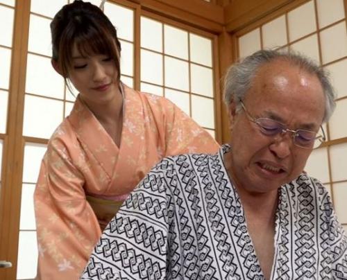 【森沢かな×近親相姦】和服のスレンダー人妻が義父の介護で下の世話！ドスケベ男の要求に応えられるのか？