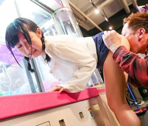 【神坂ひなの】激ヤバシチュエーションで声出すの我慢しながらイッちゃう童顔美少女ｗ