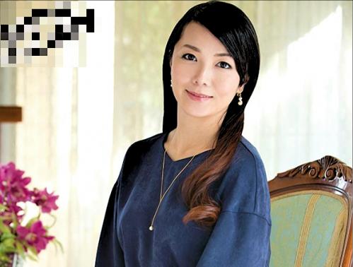 【四十路】20年の記念日にAV初撮りデビューする熟女！浮気の気配もない人妻は欲求不満を溜めていた…