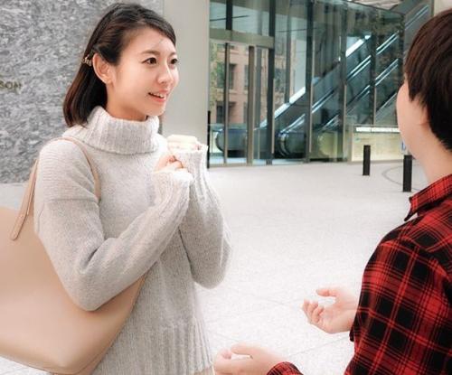 【人妻ナンパ】産後処女は性欲が溜まってるｗ全身ベロキスリップで大興奮の激しい腰振り連続ピストン！
