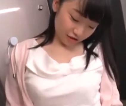 【近親相姦】ボクの妹はエロすぎて親にバレないようこっそりチンポをしゃぶってくるド変態童顔美少女