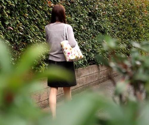 【熟女、レイプ】巨乳の五十路熟女の奥様を拉致しストッキングを口に突っ込み犯しまくる覆面男！