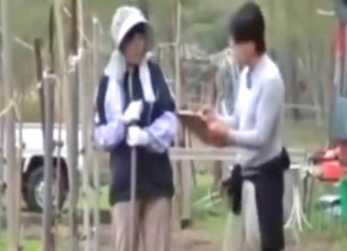 【おばさん、ナンパ】地方の50代の農家の熟女を車内に連れ込みハメる！恥じらいながらも結局ヤッちゃうのぉ？？