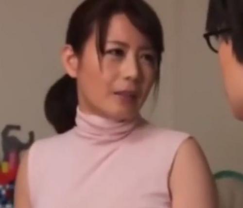 【三浦理恵子】親子の関係を超えて性交しちゃう母親とその息子ｗ女の子はどうやって妊娠させるか体を張って教えちゃう！