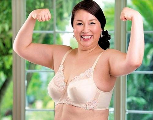 【五十路】ガチムチな人妻熟女が初撮りデビュー！毎日でもセックスしたい欲望をAVで叶えます！