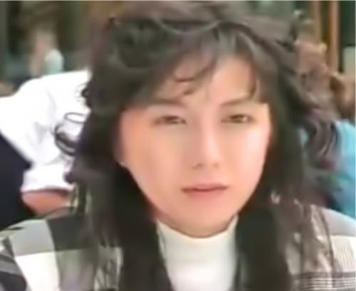 【小林ひとみ】予想を越えたエロスと容姿…イキ声でマラが即ギンギンしちゃいます！【熟女】