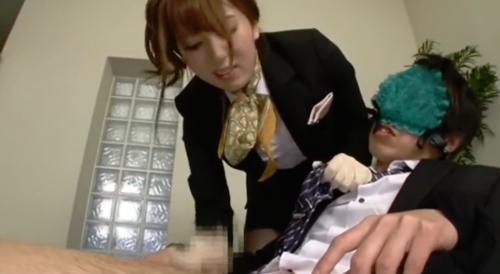 [ゴム手袋手コキ]美人痴女がパンツかぶせてゴム手袋手コキ寸止め地獄！