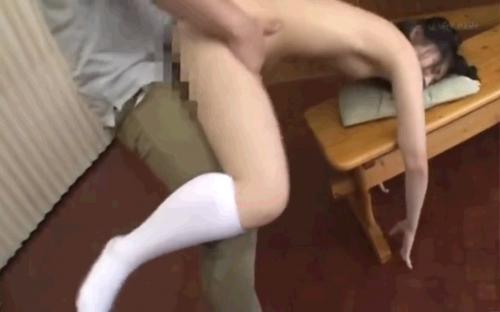 【永井みひな】本屋で万引きした清楚な女子校生を犯し倒す…！！何度イってもピストンを止めない…痙攣して失神…！