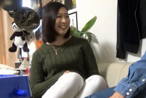 《むっちむち熟女ナンパ》溢れるフェロモンを隠しきれていないエロエロボディの奥様がヤリチンに口説かれて・・
