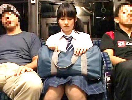 ＜玉木純子＞乗車したバスの中で隣の痴漢の性処理道具にされる女子高生がマンコを犯される！