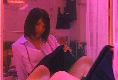 ブラウス 谷間エロ ブラウスエロ画像】ブラウスがパツパツだったりはだけたり ...