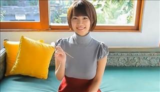 清楚な黒パンストのミニスカ美少女がムチムチボディ丸出しで誘惑するグラビア